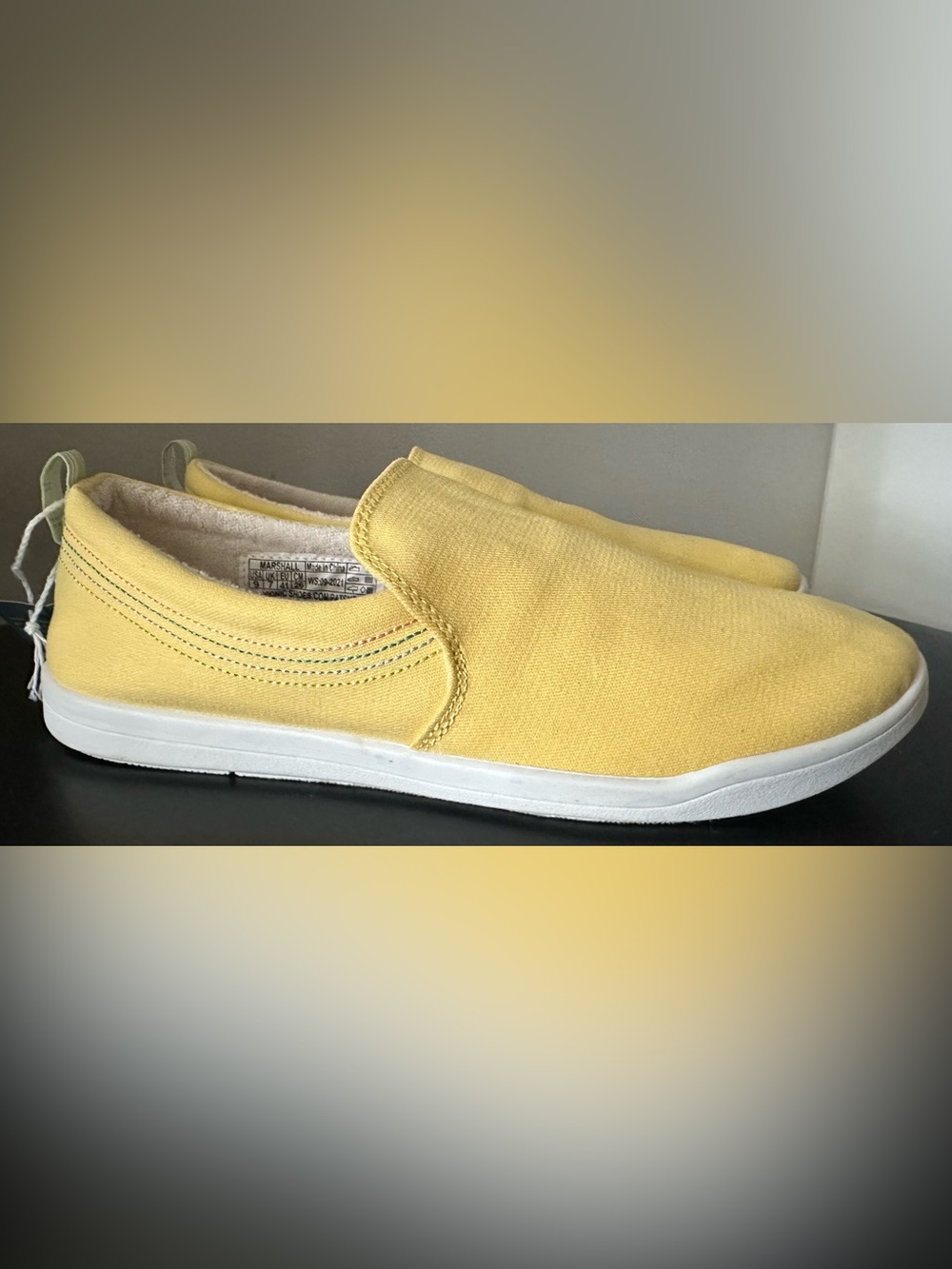 Vionic Beach Marshall Slip On Shoes Yellow Canvas NWT Women’s 9